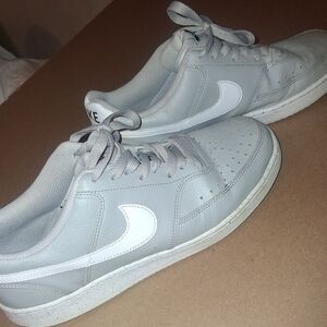 Nike Men's Gray and White Sneakers